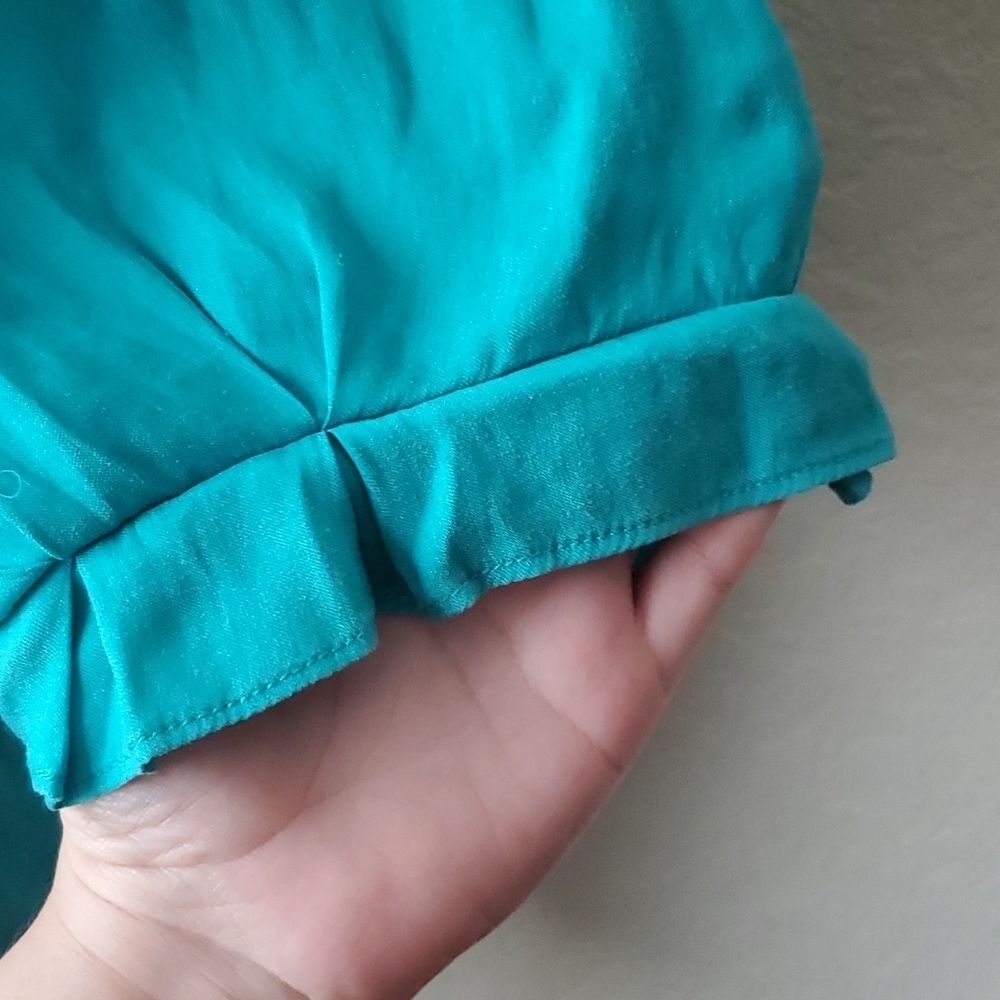 Express Teal Silk-Look Blouse Size Medium Pleated Keyhole Puff Sleeve Top - Picture 3 of 9